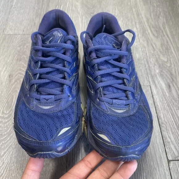Mizuno Wave Prophecy 8 Women's Running Shoe Size US 6Blue Pink